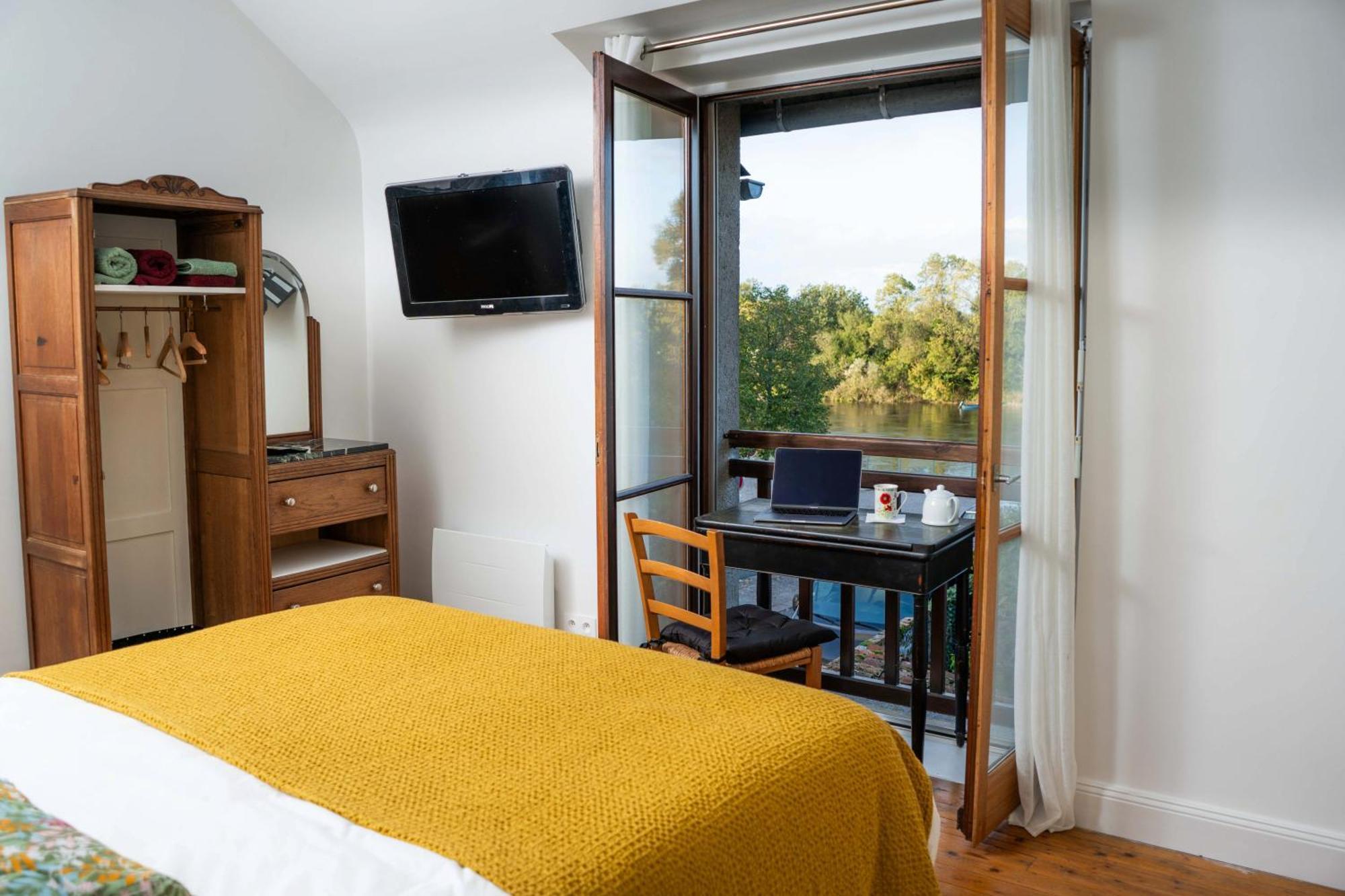 Les Balcons Sur La Loire Acomodação com café da manhã Chalonnes-sur-Loire Exterior foto